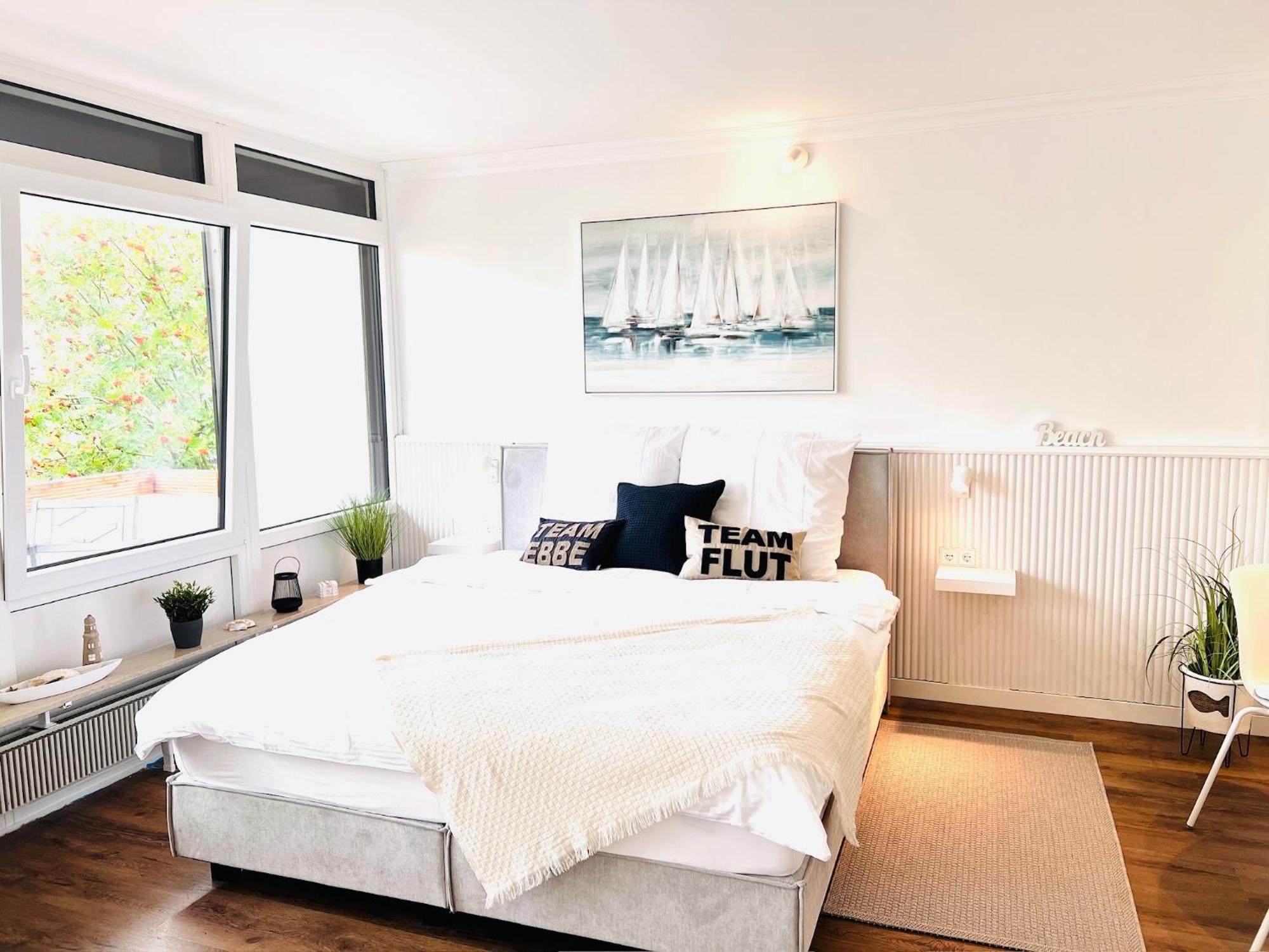 Neu - Frisch Renoviertes Ferienapartment "Waterkant" Büsum Esterno foto