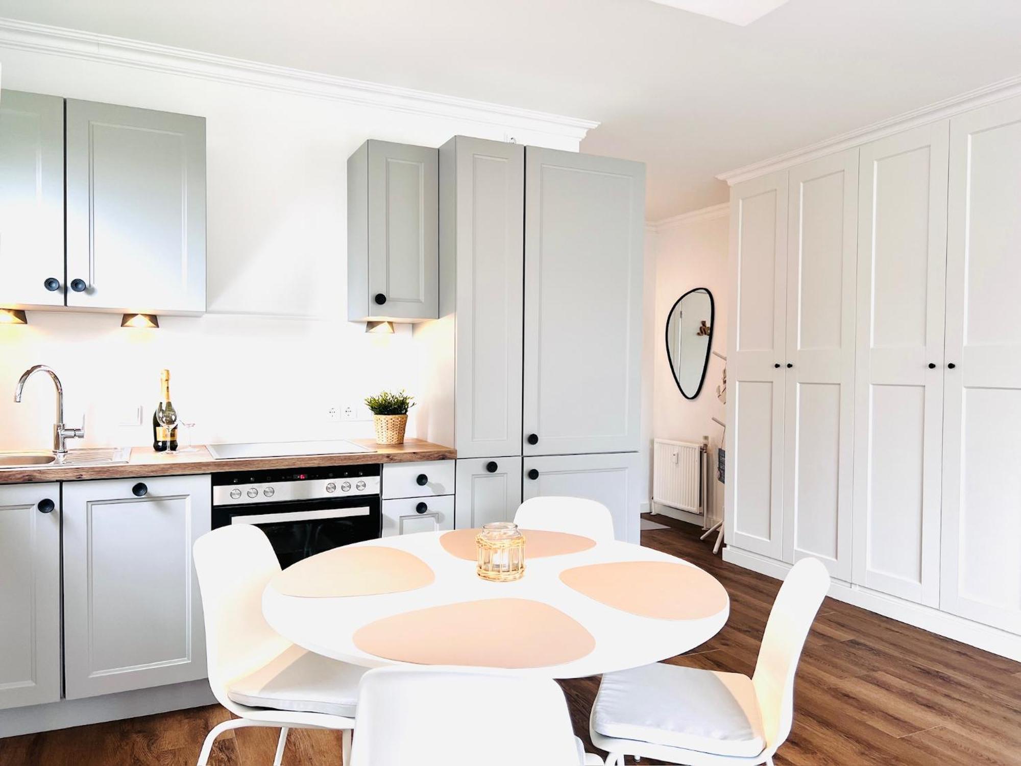 Neu - Frisch Renoviertes Ferienapartment "Waterkant" Büsum Esterno foto